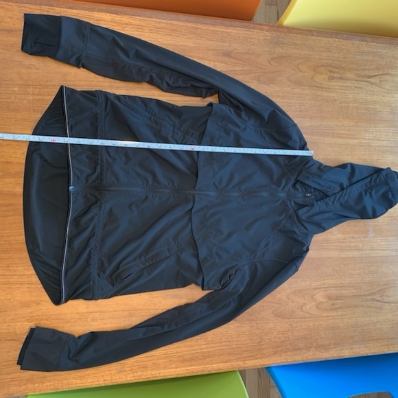 lululemon jacket. Black. Size 4. Measurements in photo. - Picture 3 of 9